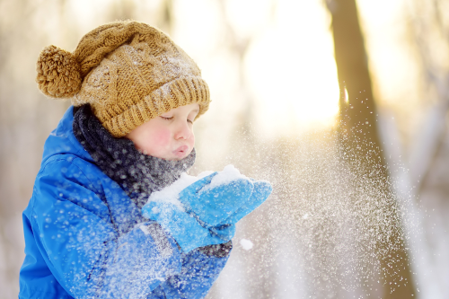 15 Free & Low-Cost Ways to Enjoy a Snow Day